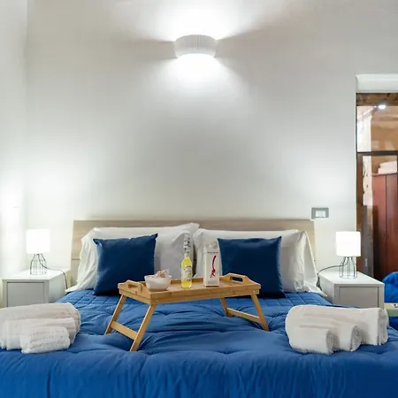 Elsa D'ortigia - I Tre Archi Guest house Syracuse