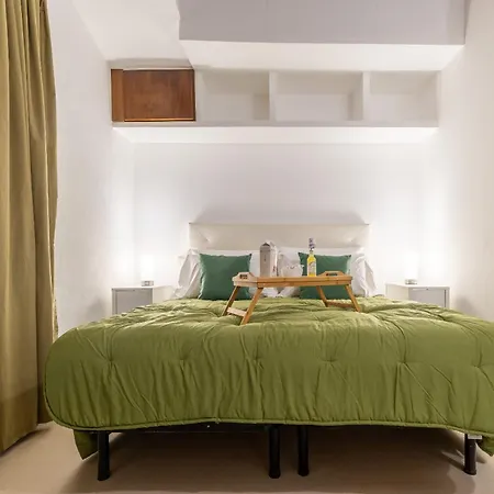 Elsa D'ortigia - I Tre Archi Guest house